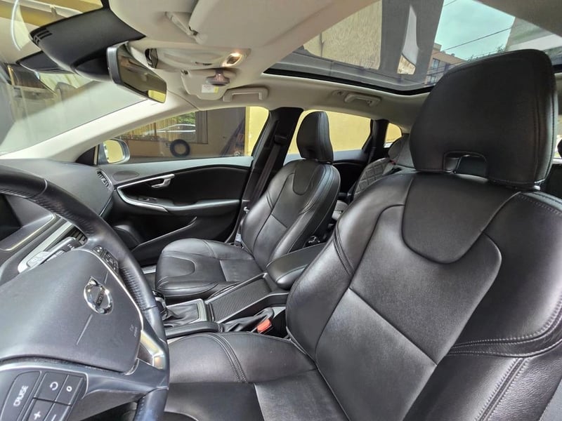 Volvo V40 2019 - Imagen 17 de 20