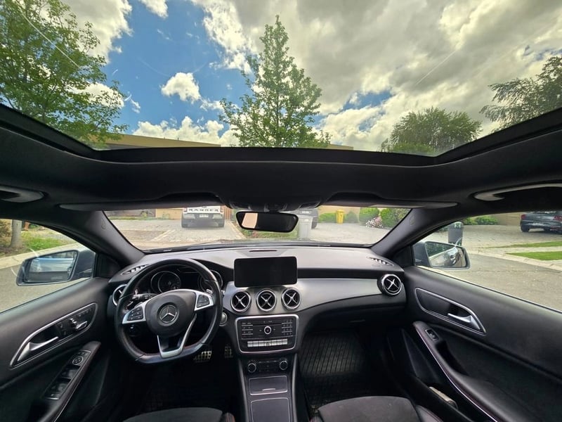 Mercedes-Benz GLA 220 D 2019 - Imagen 11 de 15