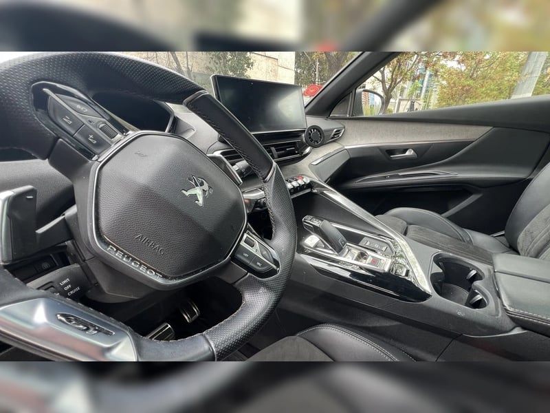 Peugeot 5008 2022 - Imagen 14 de 15