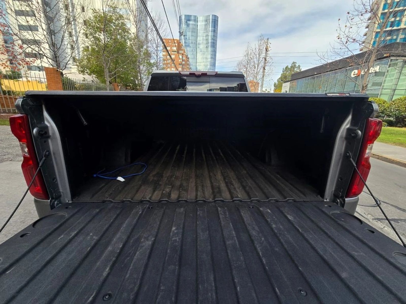 Chevrolet SILVERADO 2023 - Imagen 8 de 20