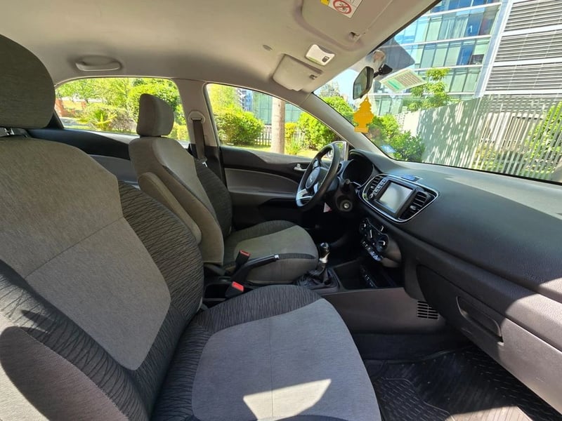 Kia SOLUTO 2023 - Imagen 14 de 15