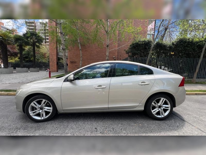 Volvo S60 2018 - Imagen 8 de 15