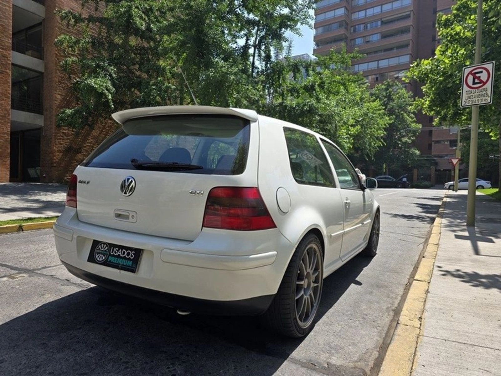 Volkswagen GOLF 2002 - Foto 5 de 20