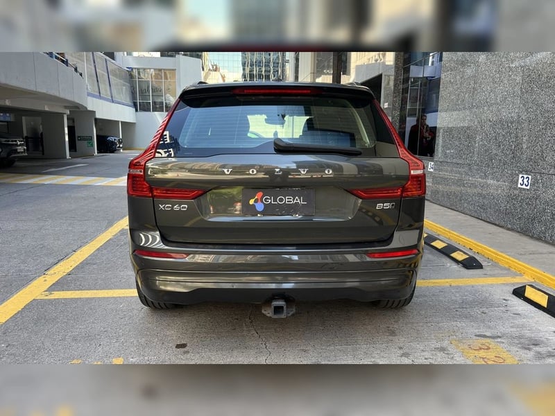 Volvo XC60 2022 - Imagen 6 de 16