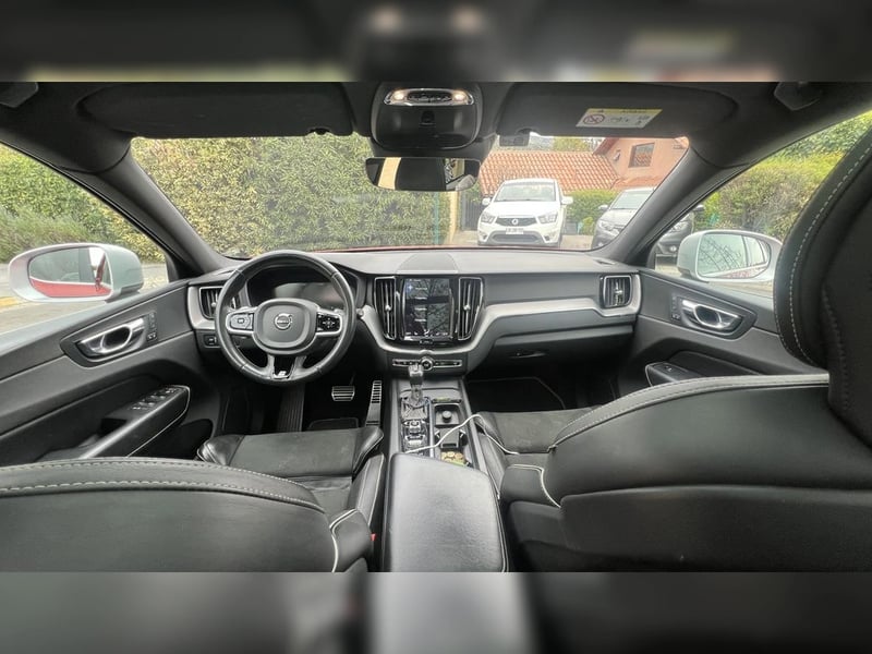 Volvo XC60 2019 - Imagen 13 de 17