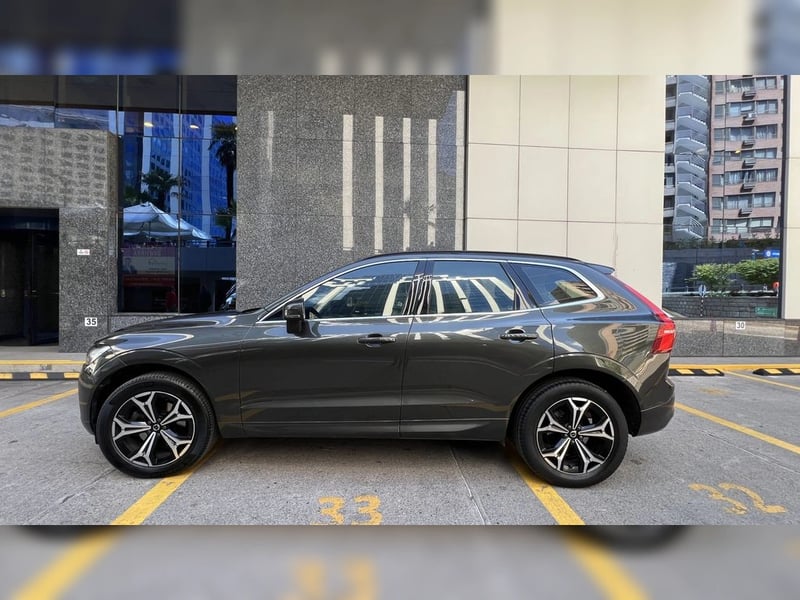 Volvo XC60 2022 - Imagen 8 de 16