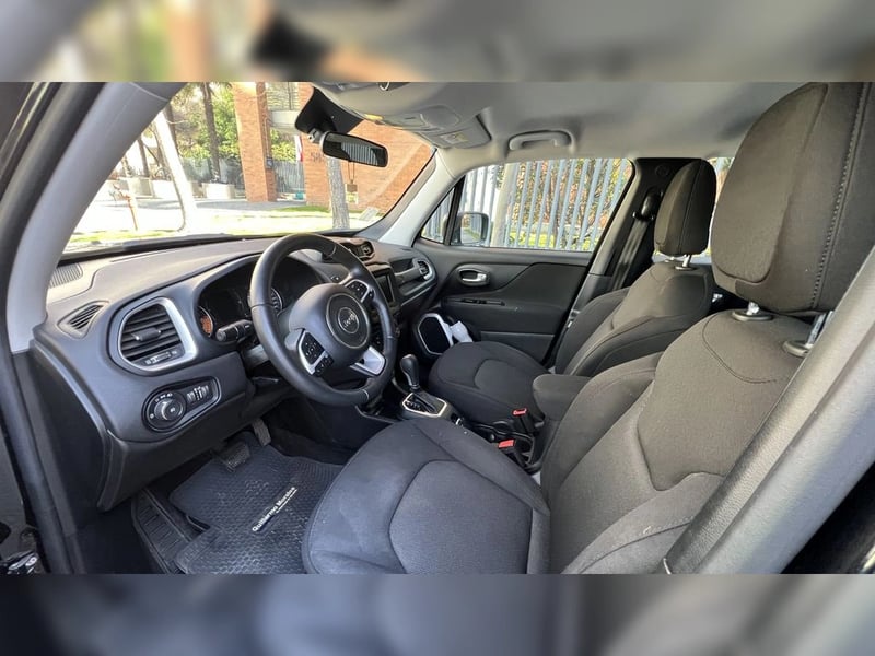 Jeep RENEGADE 2022 - Imagen 13 de 16