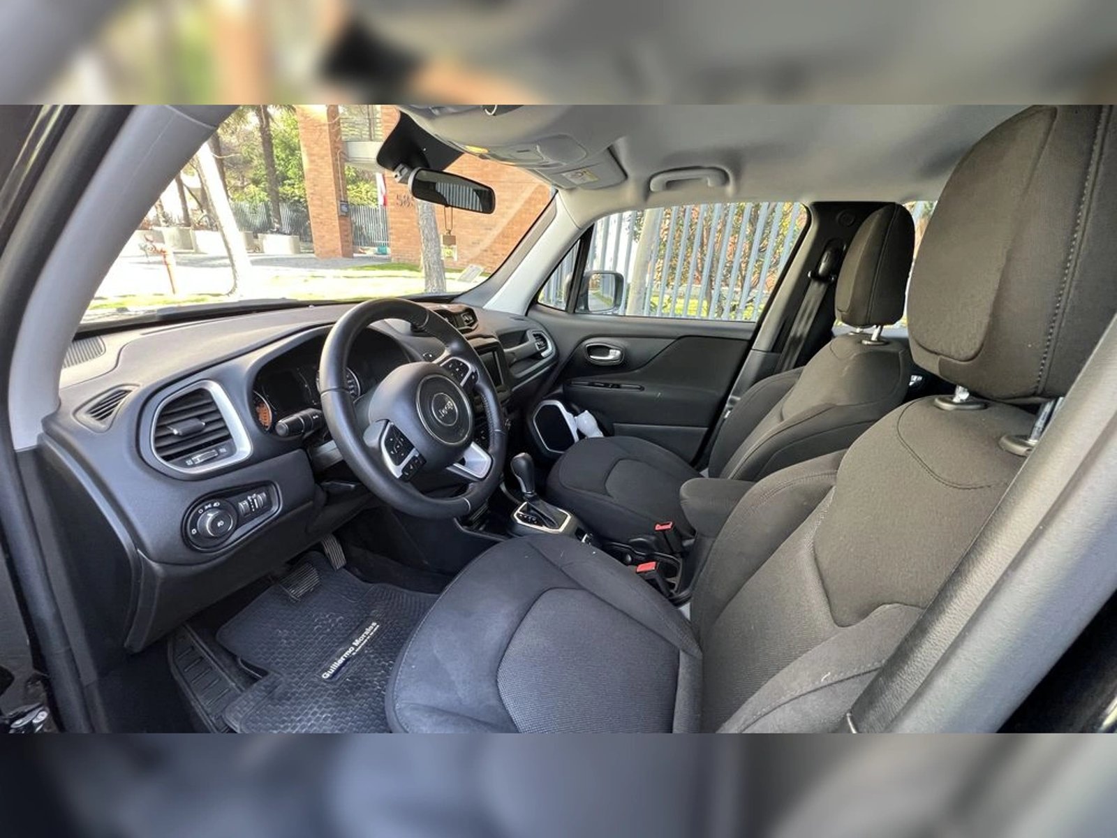 Jeep RENEGADE 2022 - Imagen 13 de 16