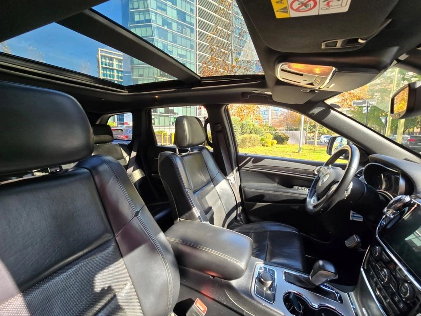 Jeep GRAND CHEROKEE 2019 - Imagen 17 de 17