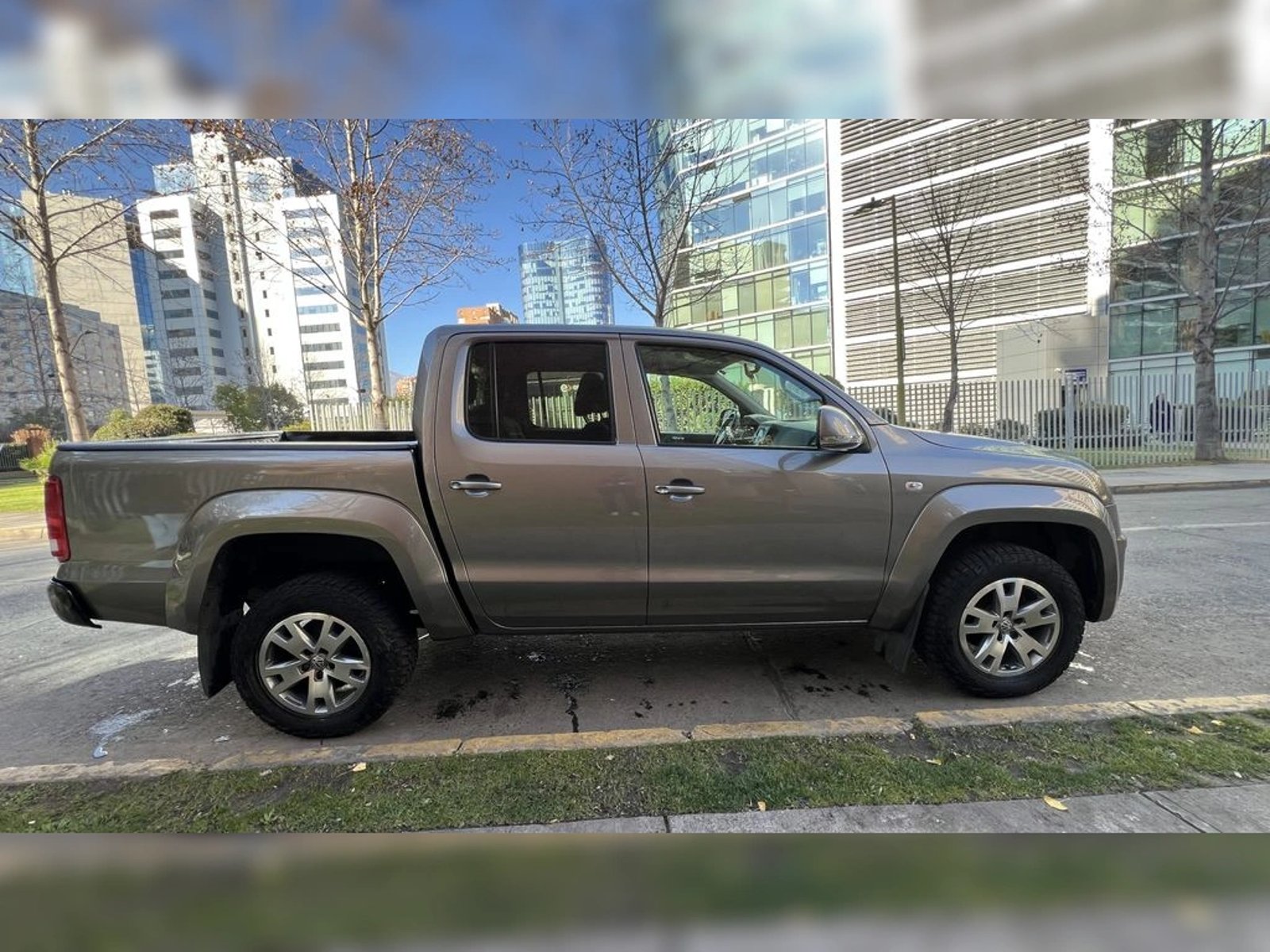 Volkswagen AMAROK 2021 - Imagen 4 de 16