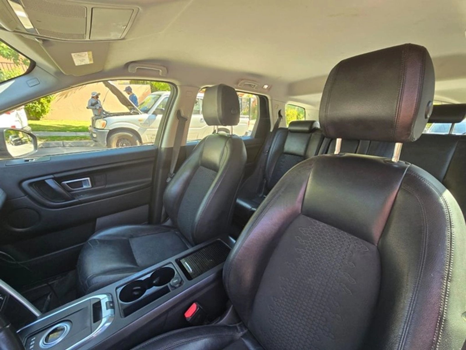Land Rover DISCOVERY 2016 - Foto 2 de 12