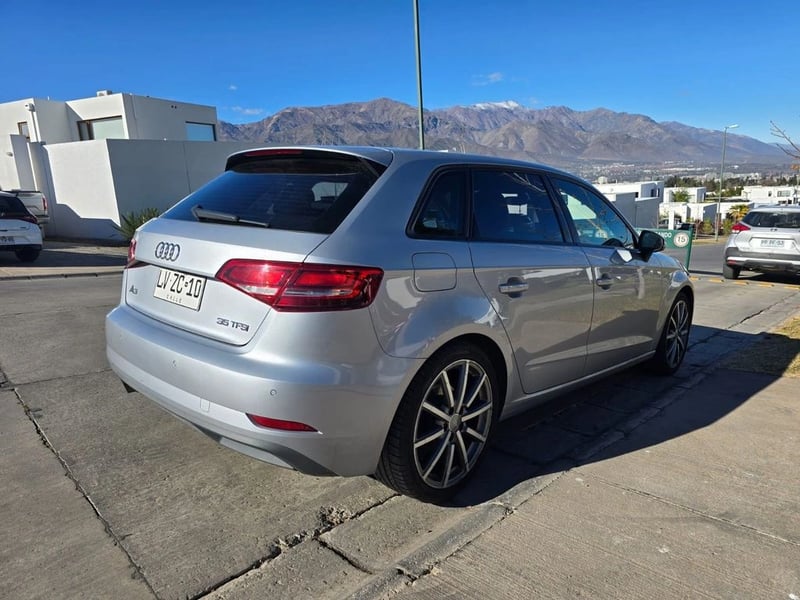 Audi A3 2020 - Imagen 6 de 18