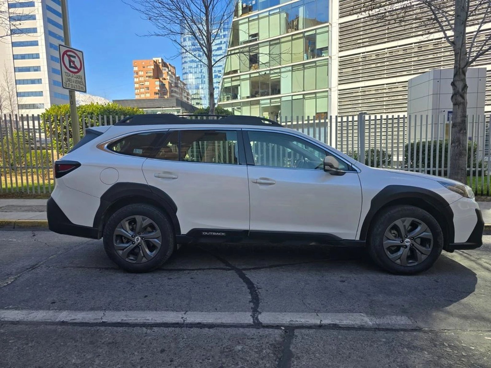 Subaru OUTBACK 2021 - Imagen 4 de 14