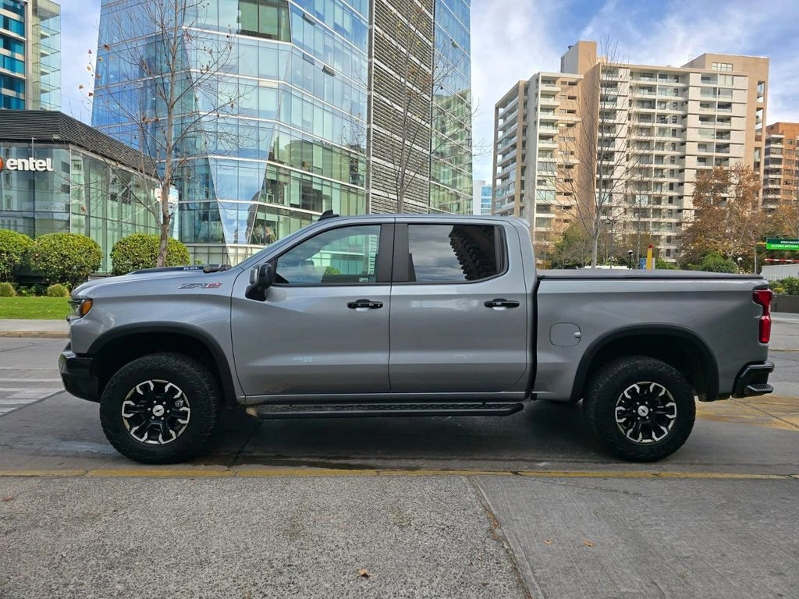 Chevrolet SILVERADO 2023 - Foto 4 de 20