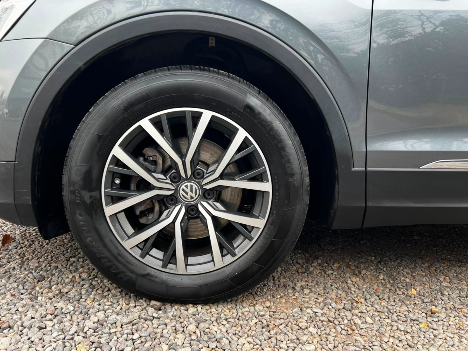 Volkswagen TIGUAN COMFORTLINE 1.4 TS 2019 - Imagen 8 de 10