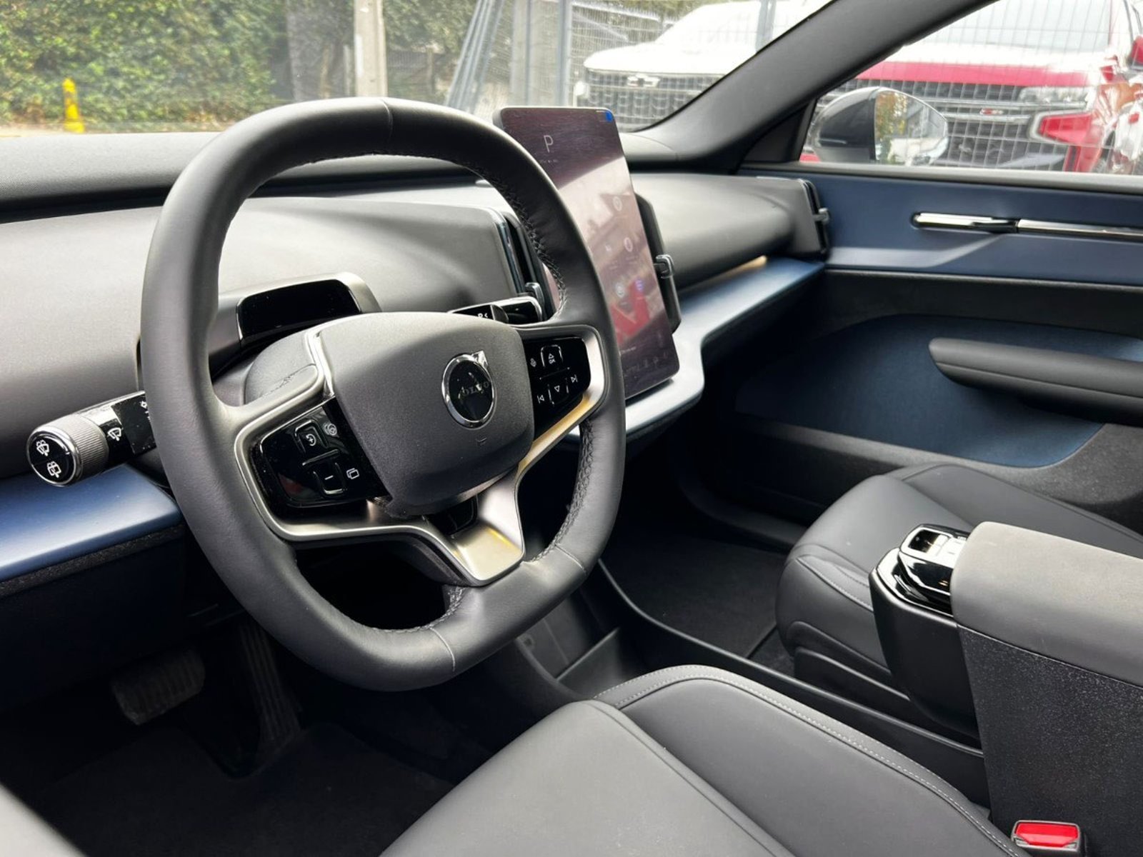 Volvo EX30 PLUS 2024 - Imagen 9 de 10