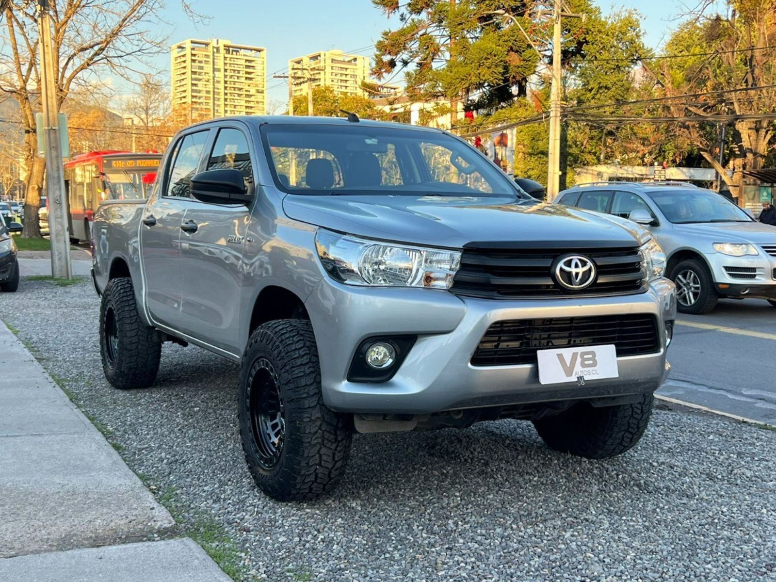 Toyota HILUX DX 2.4 MT 4x4 2023 - Foto 3 de 10