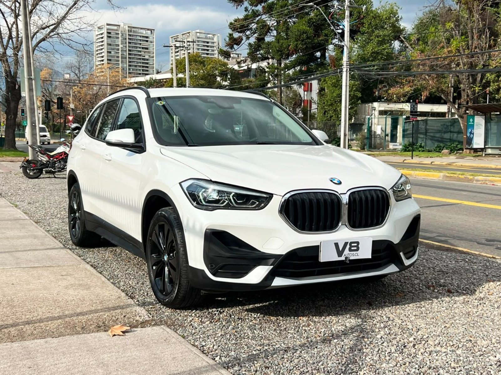 BMW X1 18d NIGHT EDITION 2020 - Foto 3 de 9