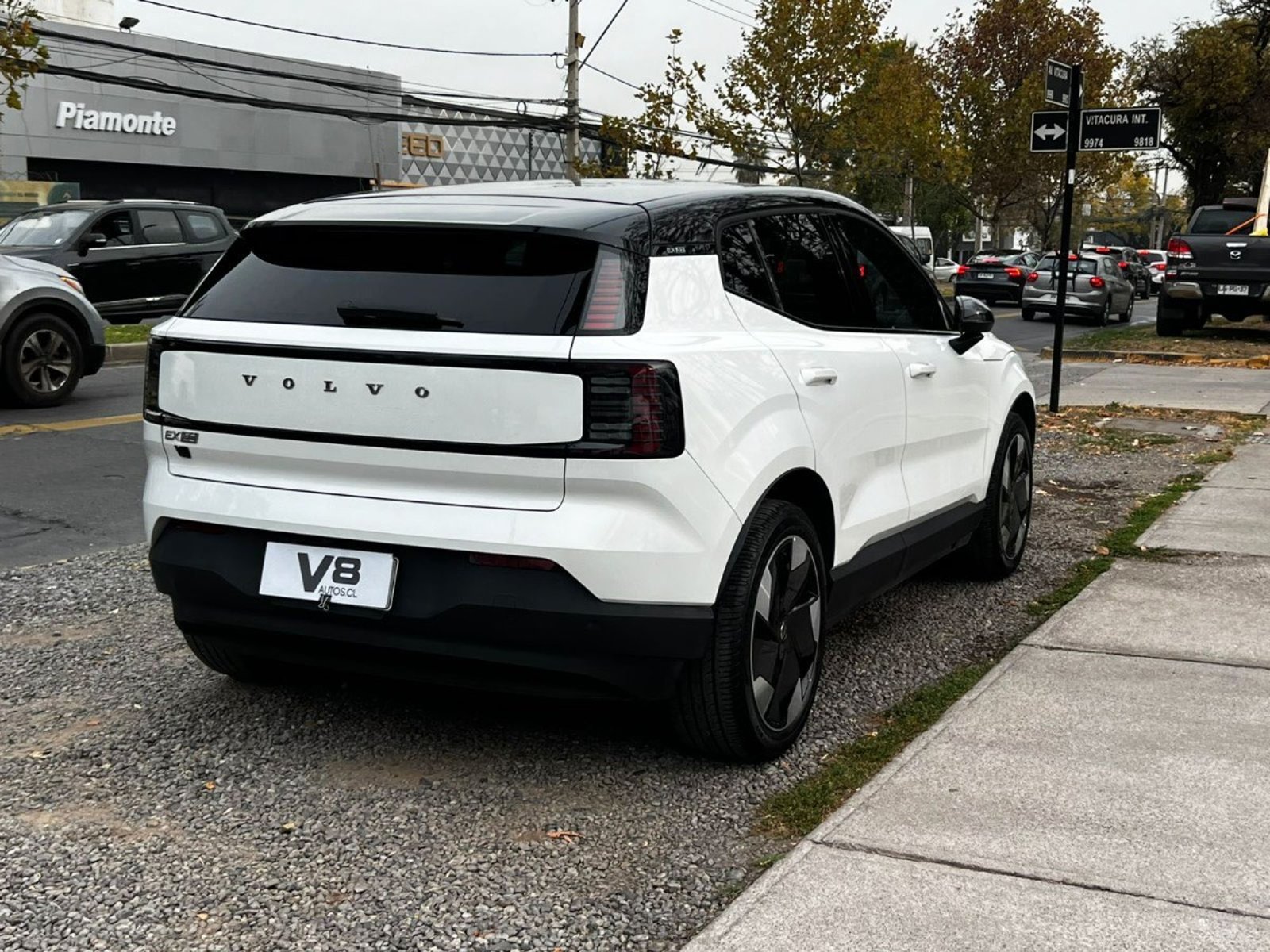 Volvo EX30 PLUS 2024 - Foto 4 de 10
