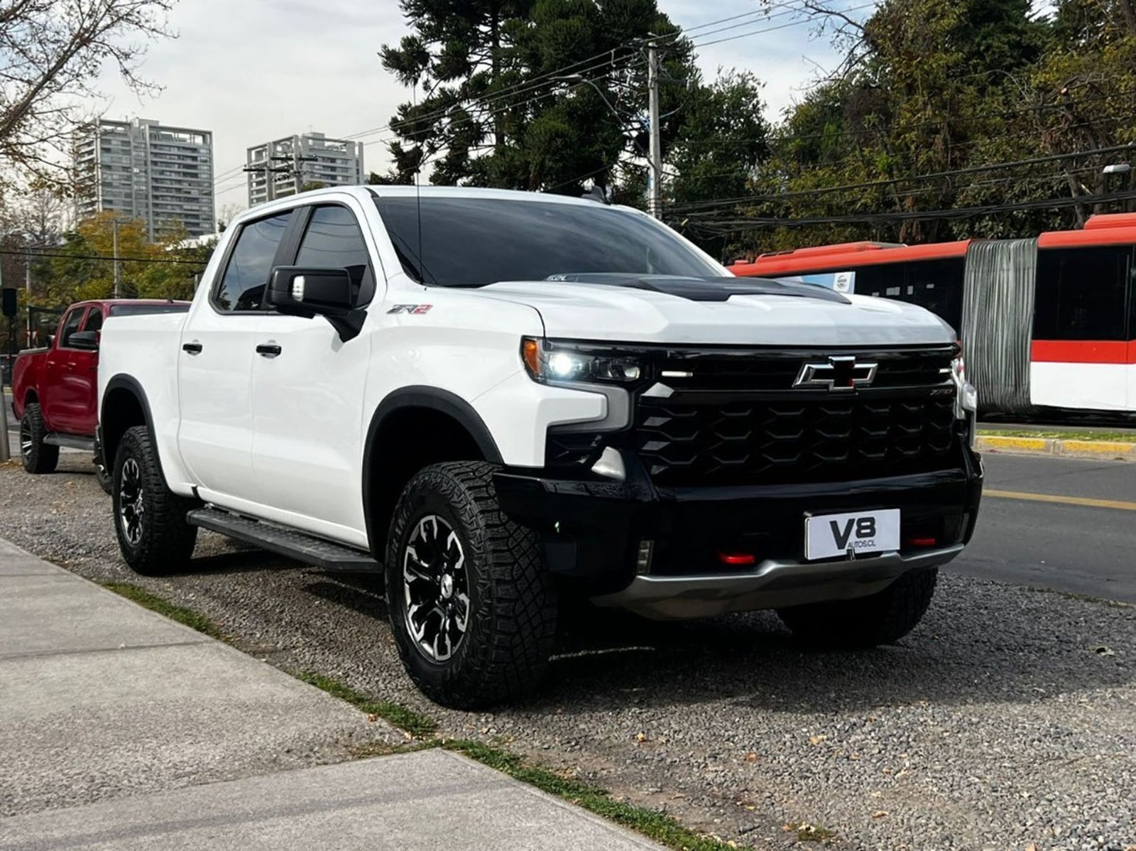 Chevrolet SILVERADO ZR2 2025 - Imagen 3 de 10
