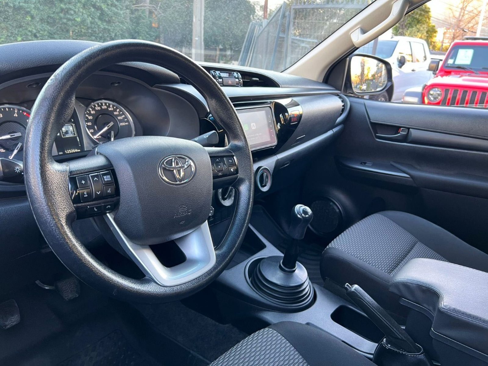 Toyota HILUX DX 2.4 MT 4x4 2023 - Imagen 10 de 10