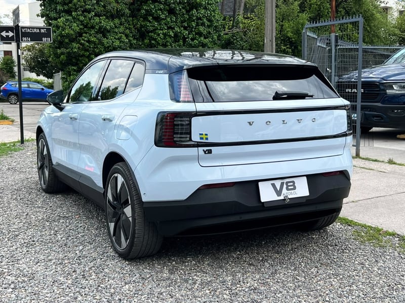 Volvo EX30 PLUS 2025 - Imagen 4 de 10