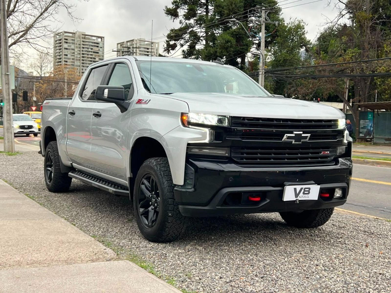 Chevrolet SILVERADO LT TRAIL BOSS 5.3 2021 - Foto 3 de 10