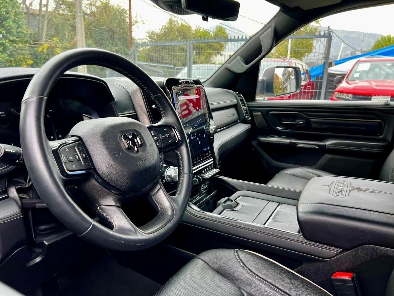 RAM 1500 LIMITED 5.7 2024 - Imagen 10 de 10