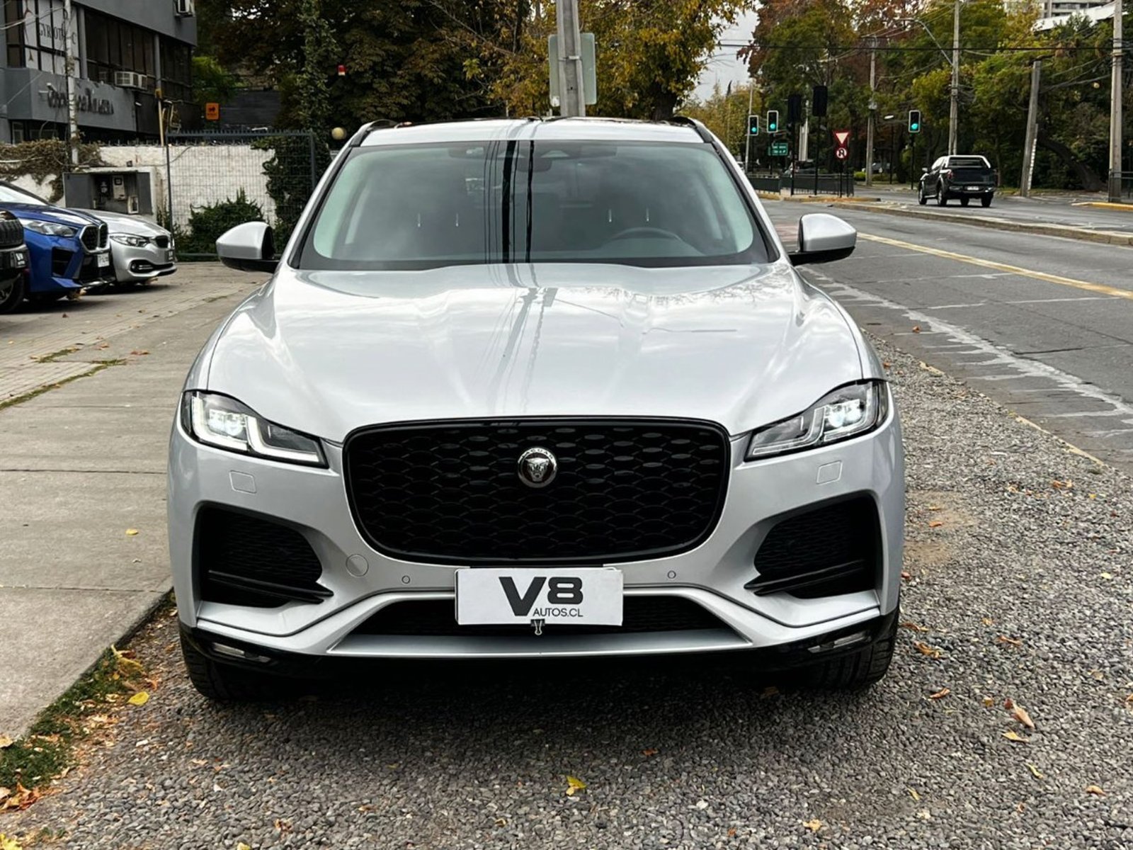 Jaguar F-PACE DYNAMIC 2.0 DIESEL AWD 2022 - Foto 2 de 10