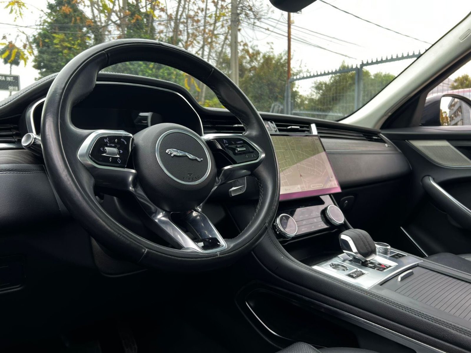 Jaguar F-PACE DYNAMIC 2.0 DIESEL AWD 2022 - Imagen 9 de 10