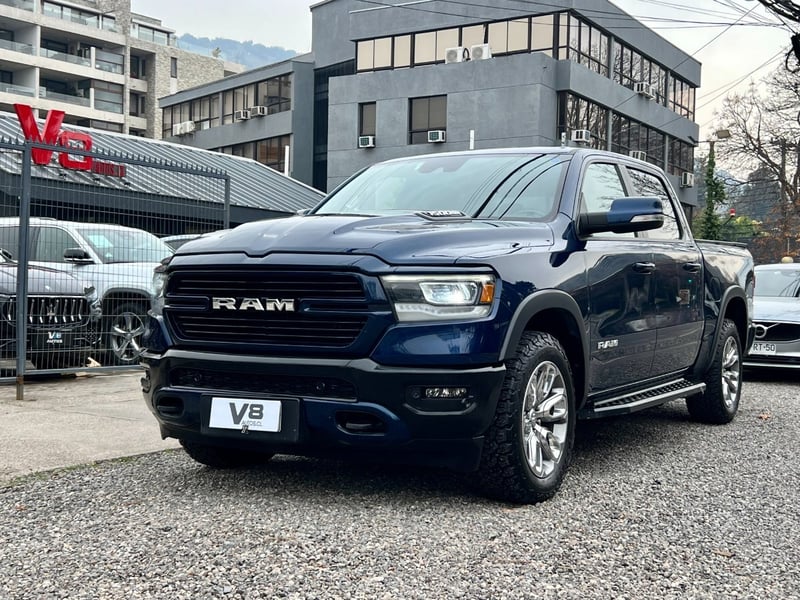 RAM 1500 LARAMIE 5.7 2022