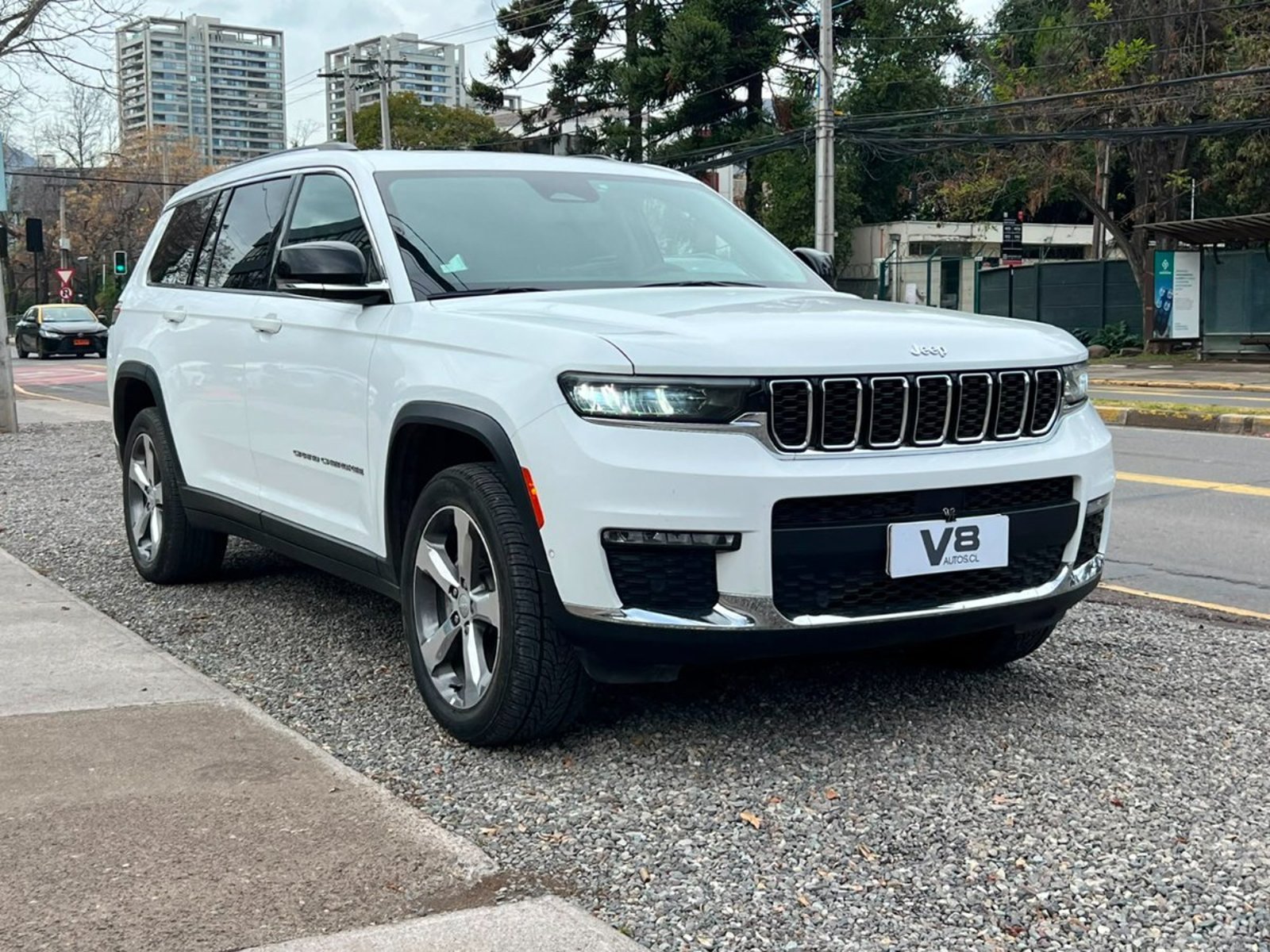 Jeep GRAND CHEROKEE LIMITED 3.6 2023 - Imagen 3 de 10