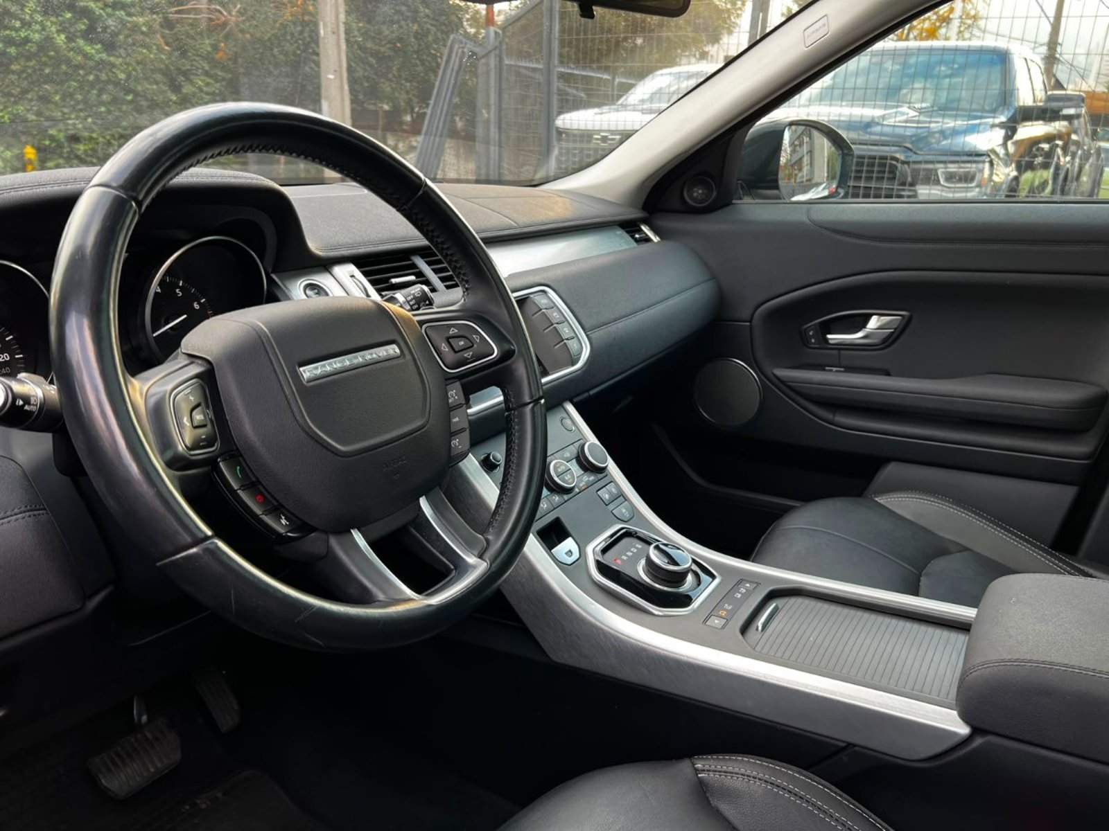 Land Rover Range Rover EVOQUE 2.0 2018 - Imagen 9 de 10