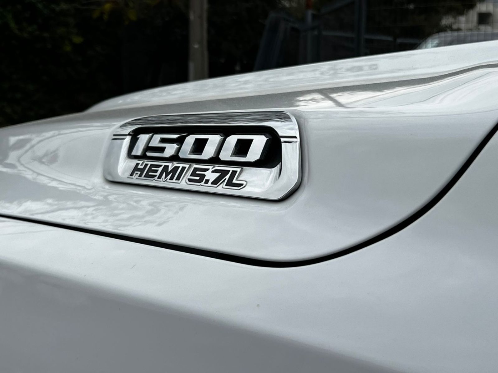 RAM 1500 LIMITED 5.7 2024 - Imagen 7 de 10