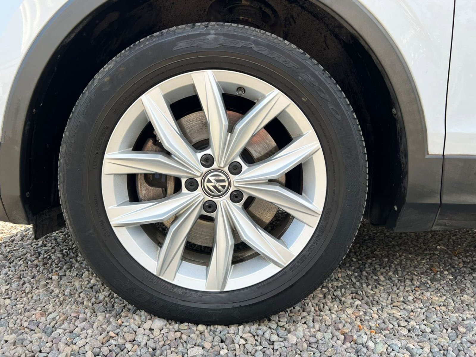 Volkswagen TIGUAN 2.0 TSI 4MOTION 2018 - Imagen 8 de 10