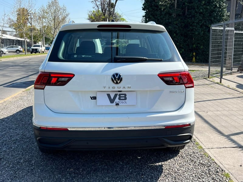 Volkswagen TIGUAN 250 TSI 2024 - Imagen 5 de 10