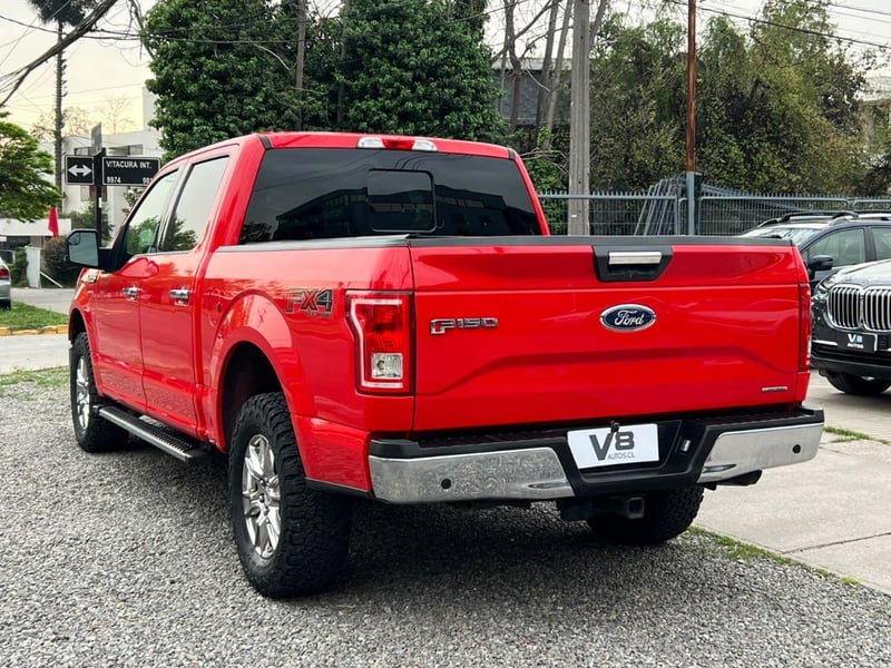 Ford F-150 XLT 5.0 FX4 2017 - Imagen 6 de 10