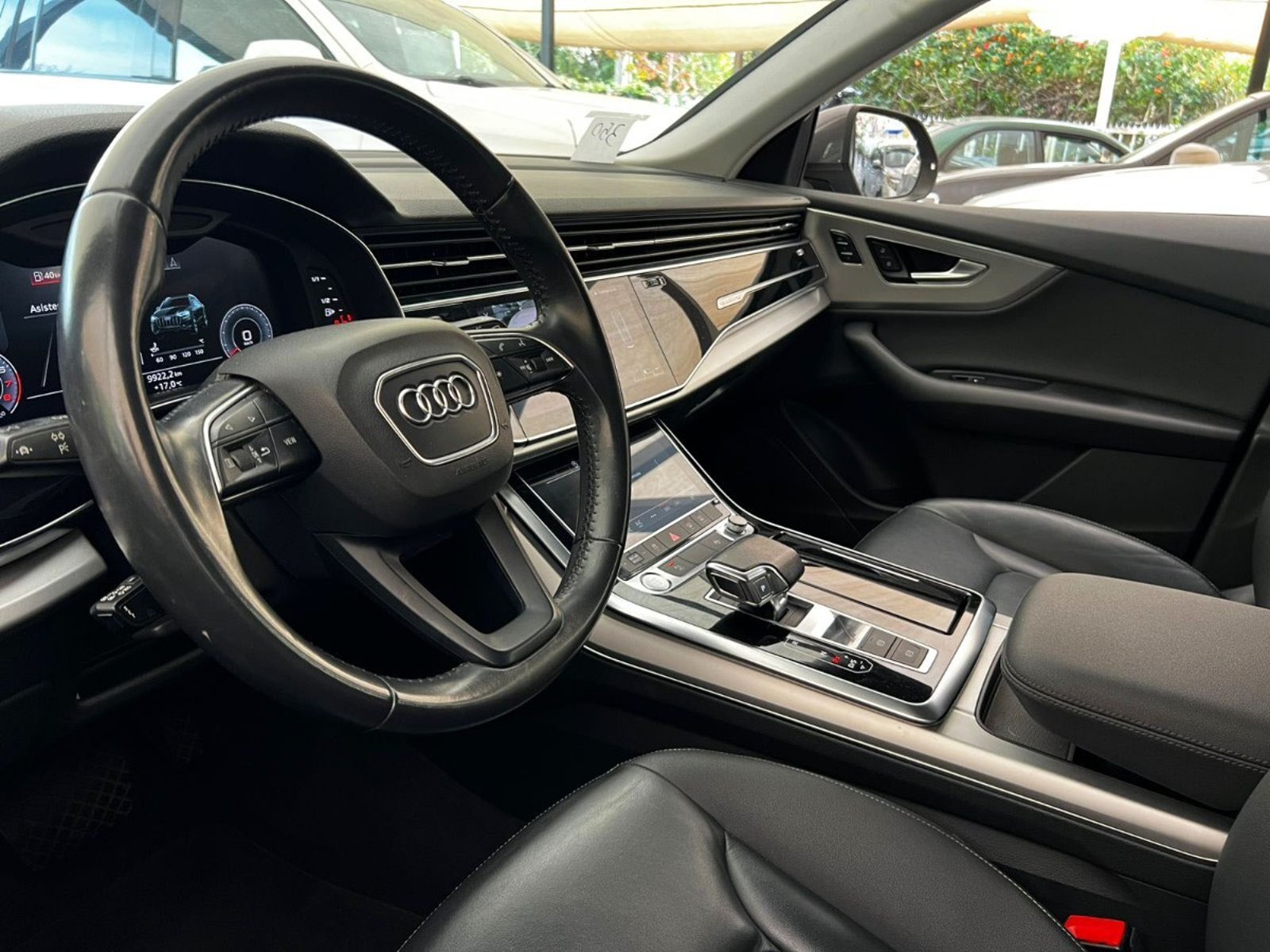 Audi Q8 55 TFSI QUATTRO 2021 - Imagen 9 de 10