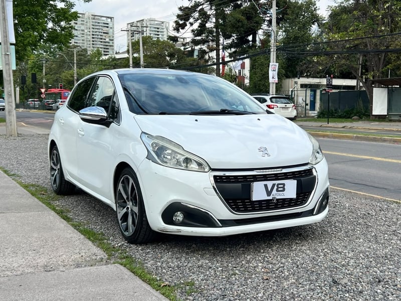 Peugeot 208 ALLURE 1.6 HDI MT 2018 - Imagen 3 de 10