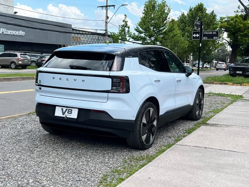 Volvo EX30 PLUS 2025 - Imagen 6 de 10