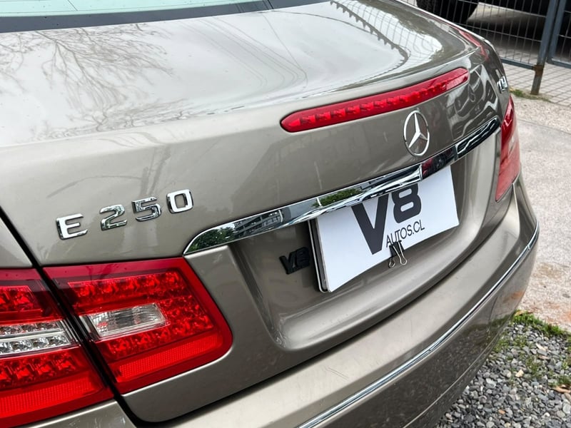 Mercedes-Benz E250 COUPE 2011 - Imagen 7 de 10