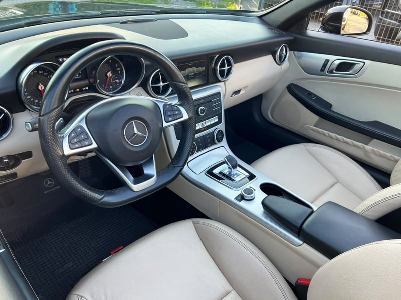 Mercedes-Benz SLC 200 ROADSTER 2018 - Imagen 9 de 10