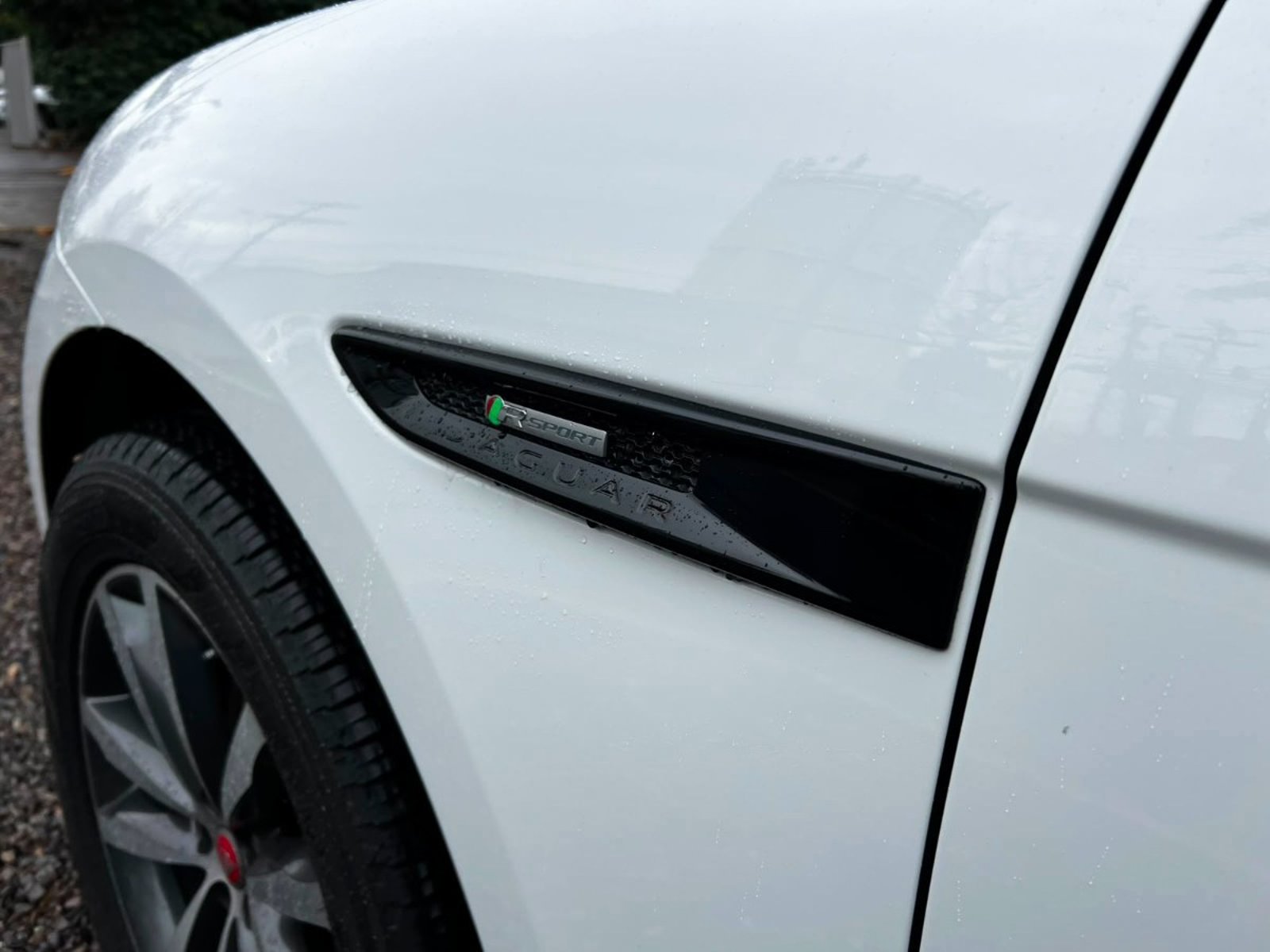 Jaguar F-PACE R SPORT 2.0 2019 - Imagen 8 de 10