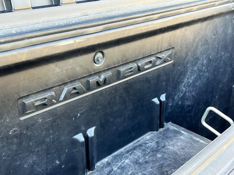 RAM 1500 LIMITED 5.7 HEMI 2020 - Imagen 8 de 10