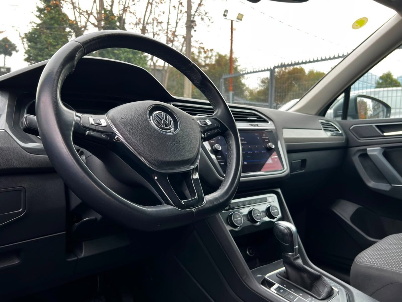 Volkswagen TIGUAN COMFORTLINE 1.4 TS 2019 - Imagen 9 de 10