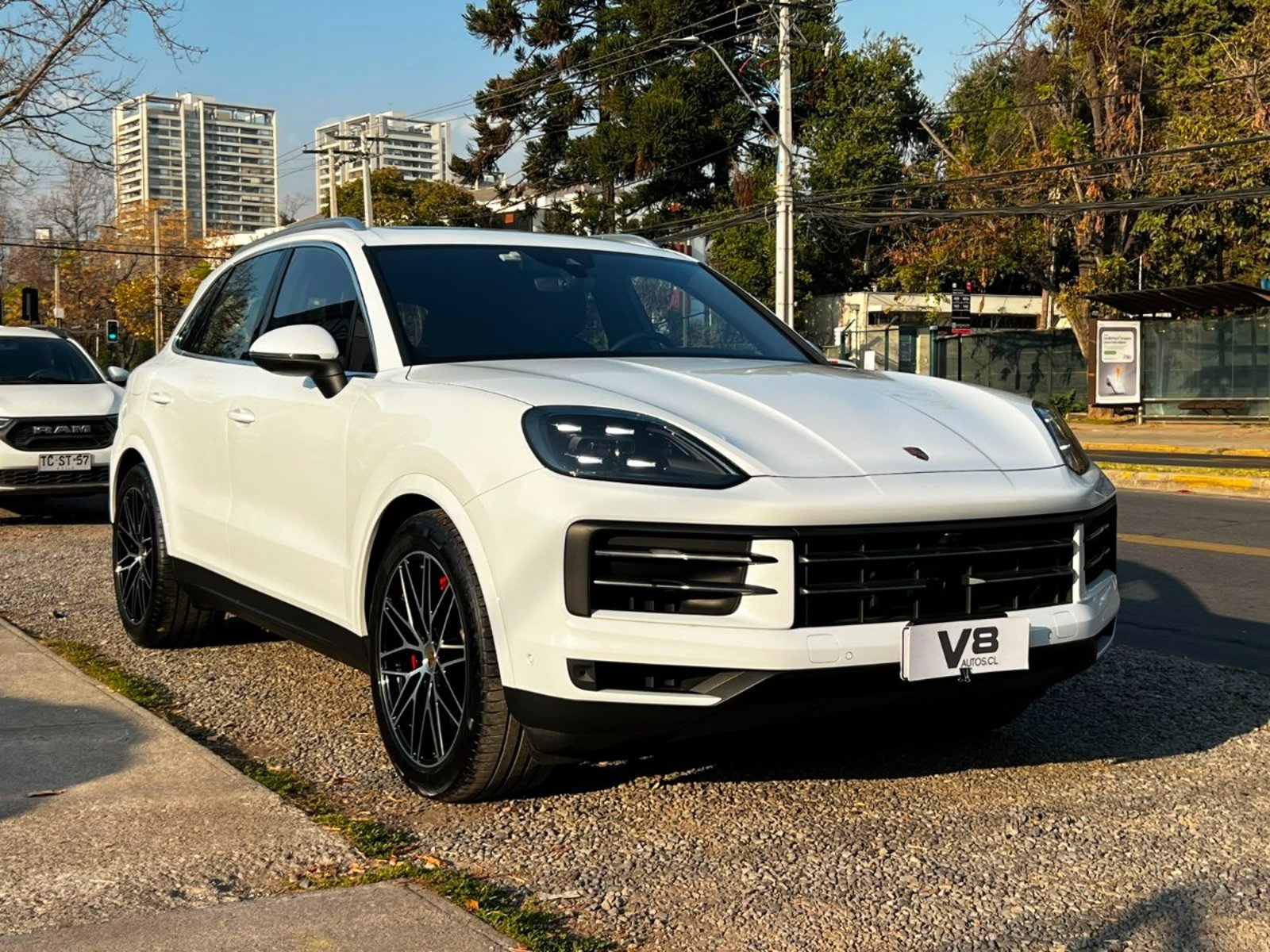 Porsche CAYENNE S 4.0 2025 - Foto 3 de 10