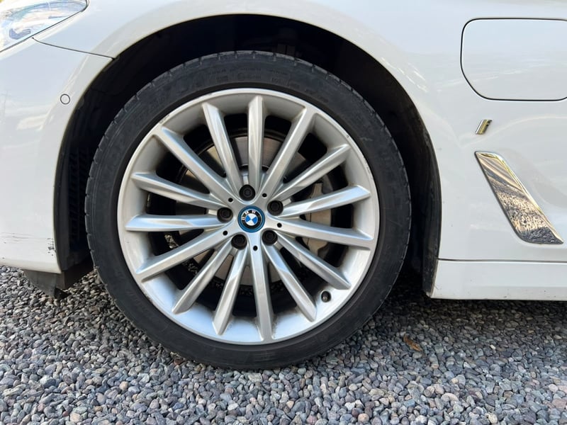 BMW 530 HÍBRIDO 2018 - Imagen 9 de 10