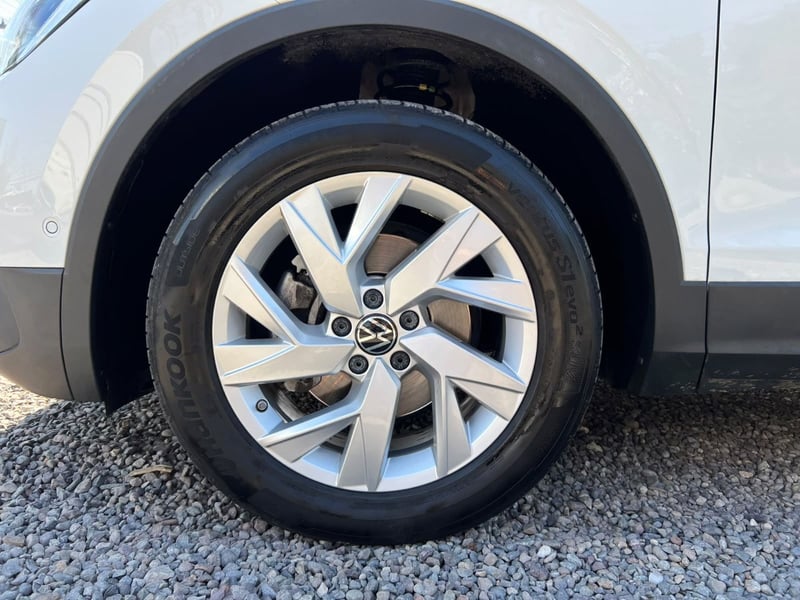 Volkswagen TIGUAN 250 TSI 2024 - Imagen 8 de 10