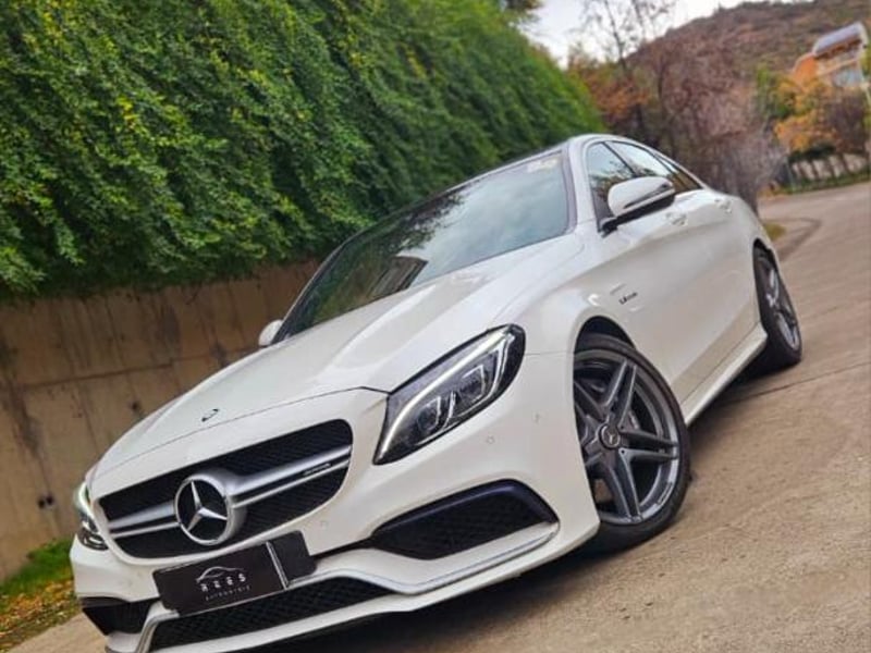 Mercedes-Benz C63 AMG 2018 - Imagen 4 de 19