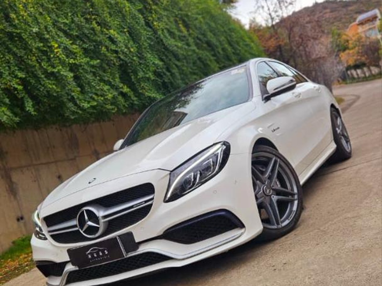 Mercedes-Benz C63 AMG 2018 - Foto 4 de 19